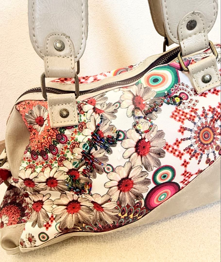 Desigual デシグアル 花柄 ビーズロゴ ハンドバッグ ワンショルダー — image 2