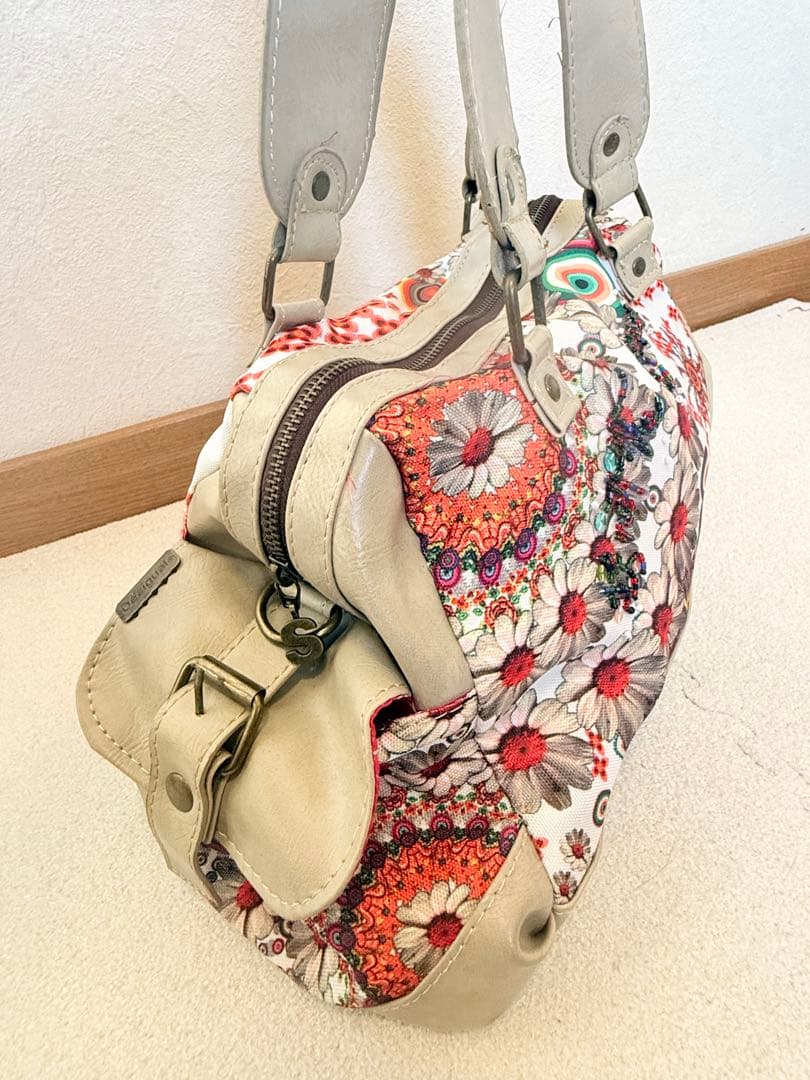 Desigual デシグアル 花柄 ビーズロゴ ハンドバッグ ワンショルダー — image 3