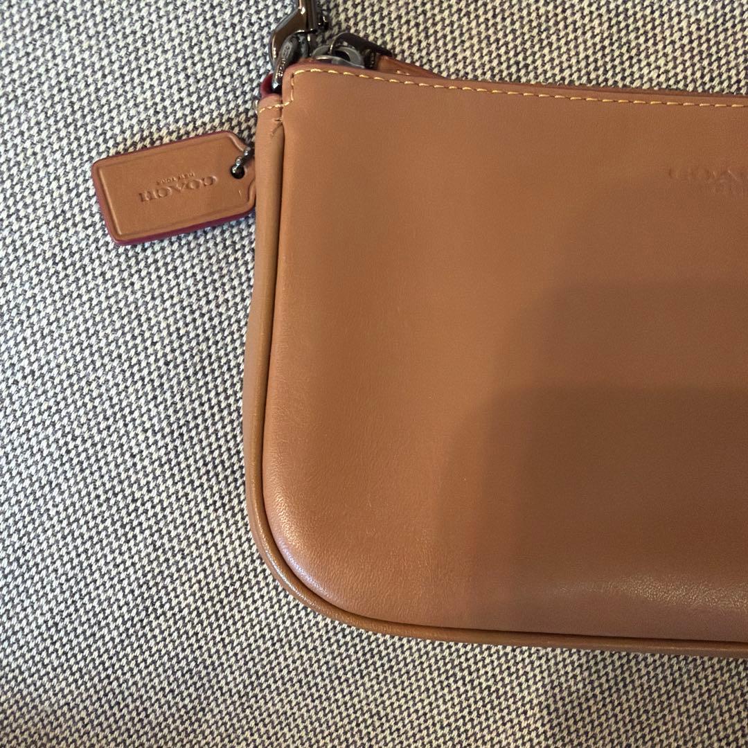 COACH ブラウンレザー ハンドバッグ アクセサリーポーチ — image 2