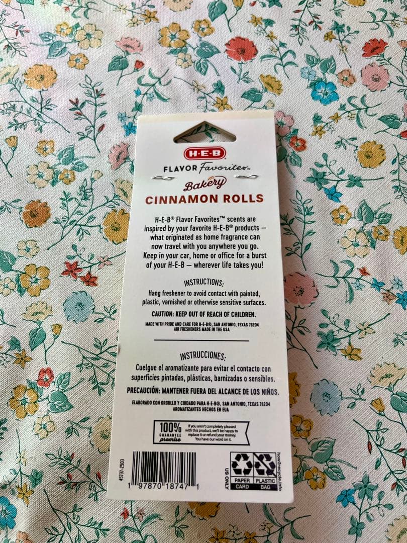 H-E-B Cinnamon Rolls ルームフレグランス 3個入り — image 3