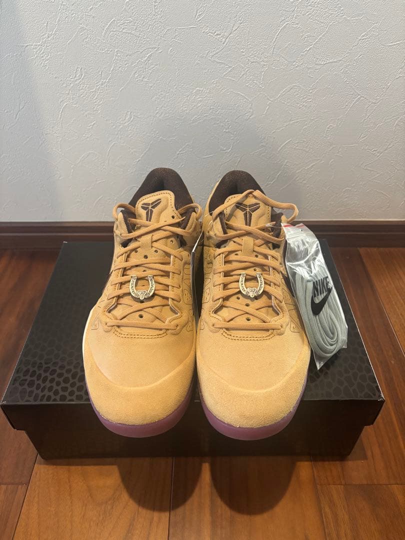 Nike Kobe 8 Protro "Siempre Mio" — image 2