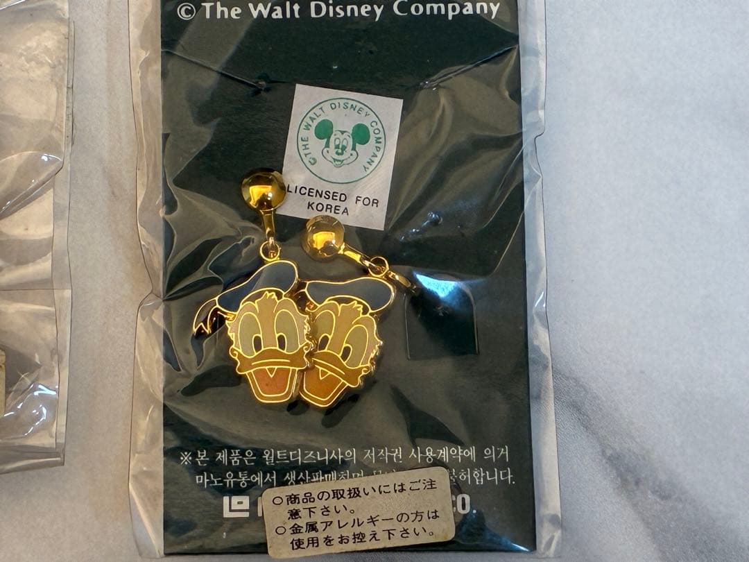 【新品未開封 2点セット】ディズニー ドナルドダック イヤリング アクセサリー — image 3
