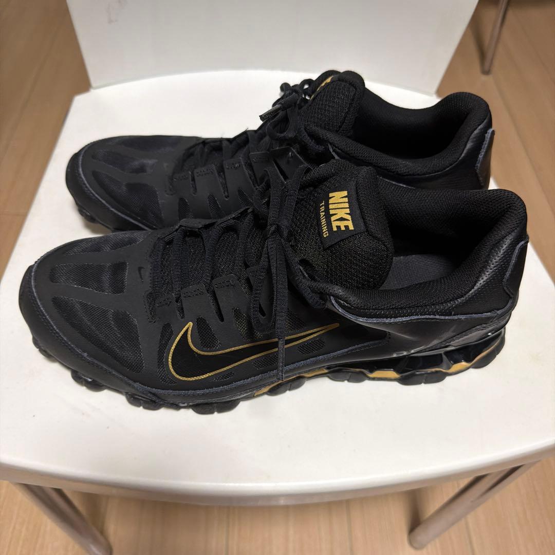 NIKE TRAINING スニーカー REAX 8ブラック ゴールド — image 2
