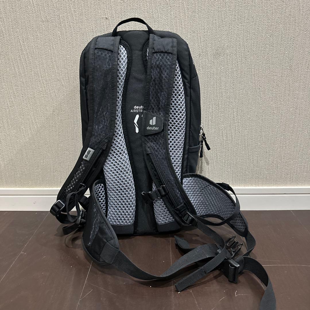 【値下げ可】deuter Race 8 バックパック ブラック — image 3