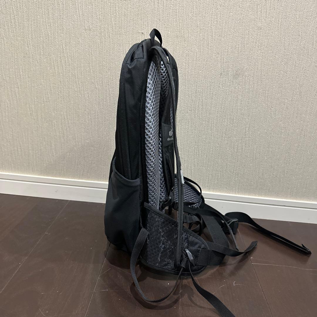 【値下げ可】deuter Race 8 バックパック ブラック — image 4