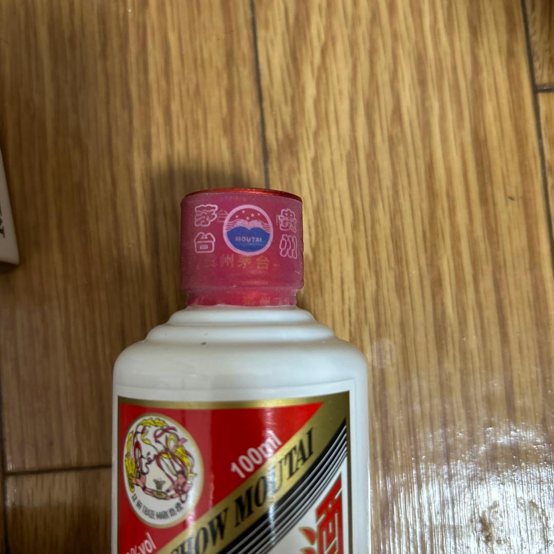 Kweichow Moutai 白酒 金色パッケージ 100ml — image 4