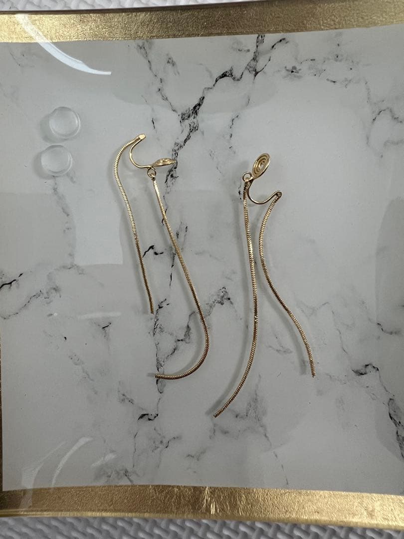 揺れる ロングチェーン イヤリング ゴールド 上品 結婚式 パーティー 痛くない — image 5