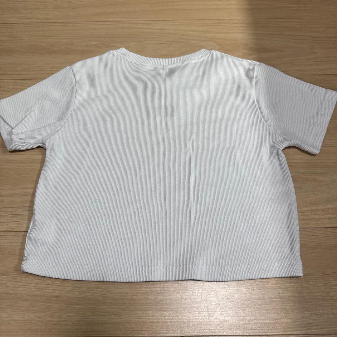 リーボック　クロップドTシャツMサイズ — image 3