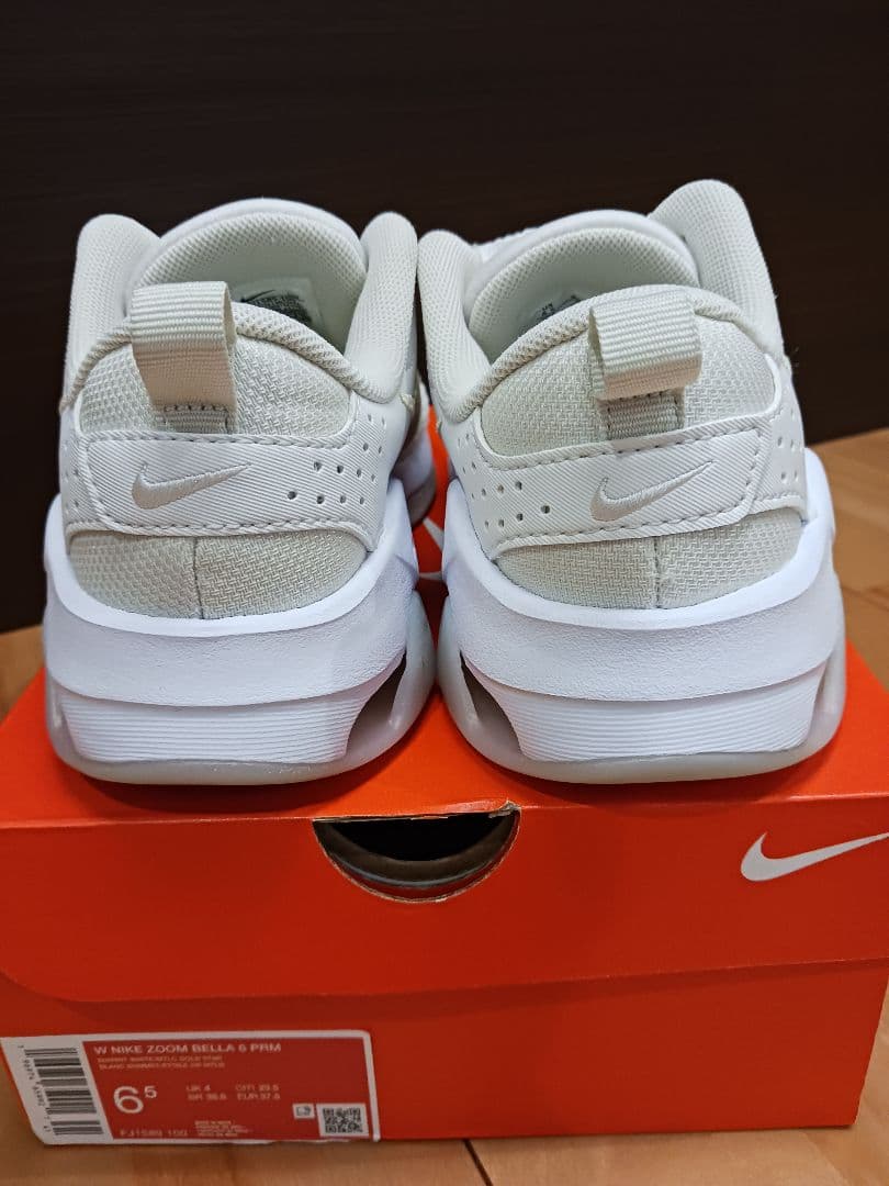 【美品】 NIKE ナイキ ウィメンズ ズームベラ6 PRM スニーカー — image 5