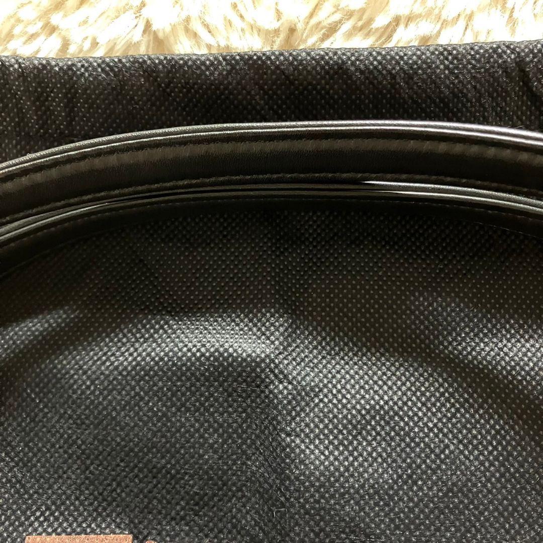 極美品★印傳屋★甲州印伝 がま口 手提げ 黒漆 紗綾形 鹿革 上原勇七 — image 4
