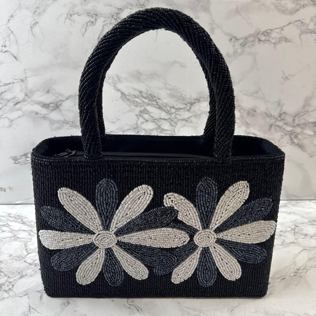 ほぼ未使用品SaPa Vietnam Handmade ビーズ刺繍 ハンドバッグ — image 2