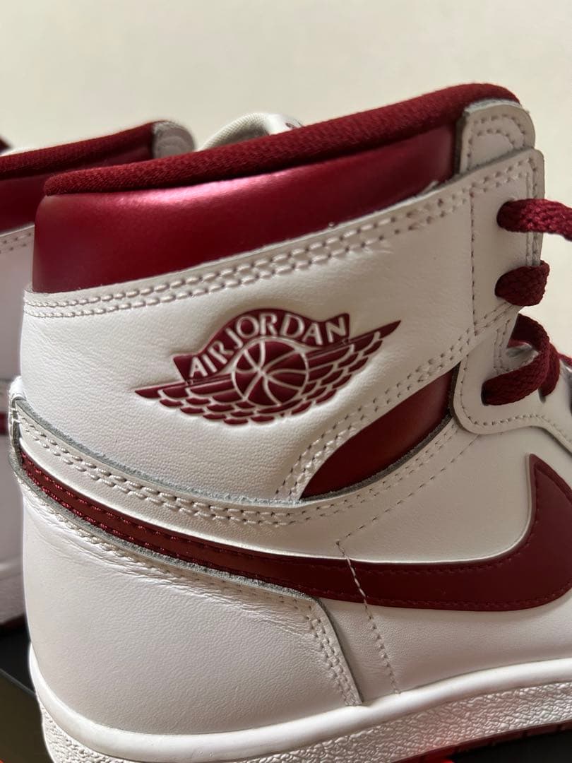 NIKE AirJordan 1 High 85MetallicBurgundy — image 5