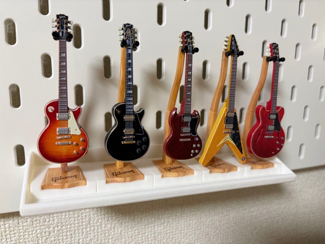 Gibson Miniature Collection用 台座セット、壁掛け — image 2