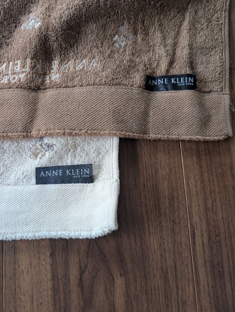 ANNE KLEIN NEW YORK フェイスタオルとスポーツタオルセット — image 2