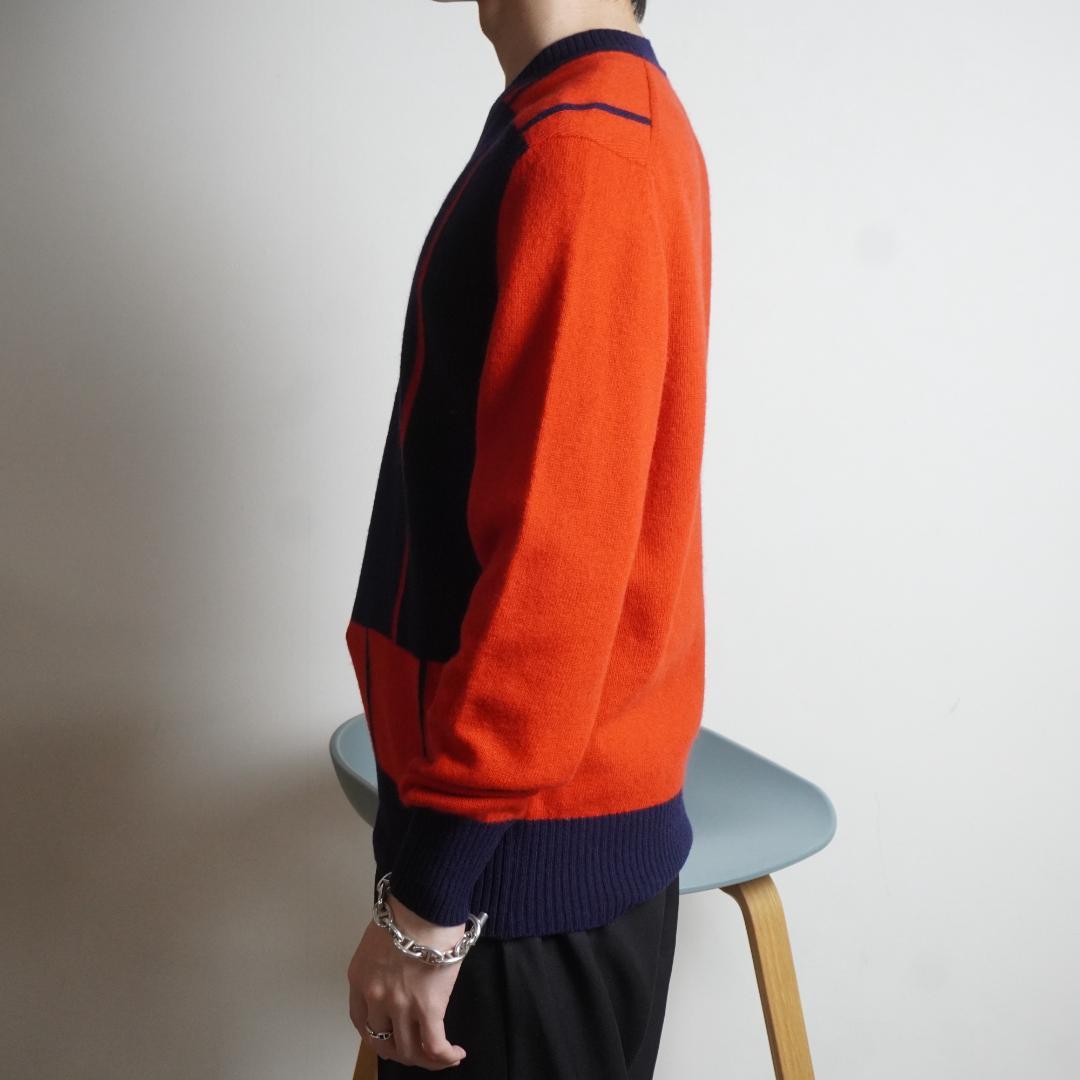 GIVENCHY ストライプ柄Vネックニットセーター レッド/TW417 — image 2