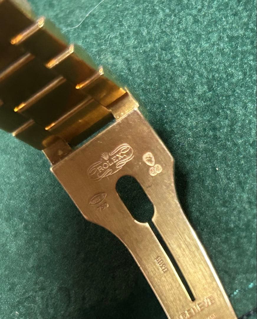 ROLEX Day-Date K18 メンズ時計　天然ダイヤモンド &サファイア — image 4