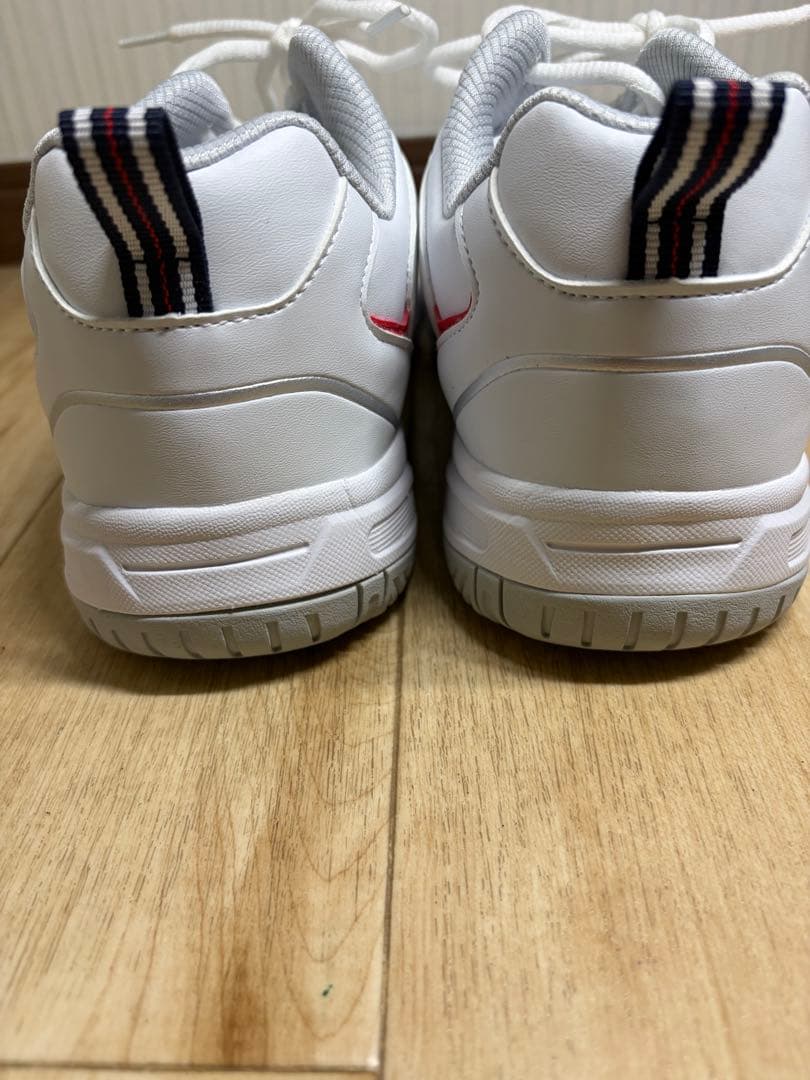 FILA スニーカー ホワイト — image 4