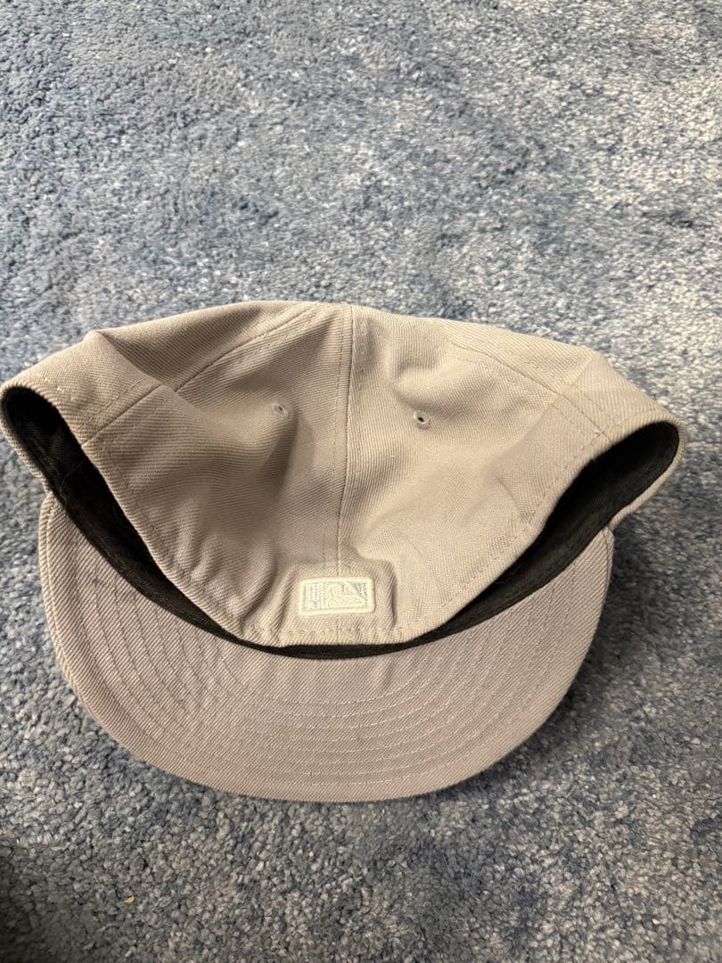 New Era 59FIFTY NY Yankees グレー 7 5/8 — image 3