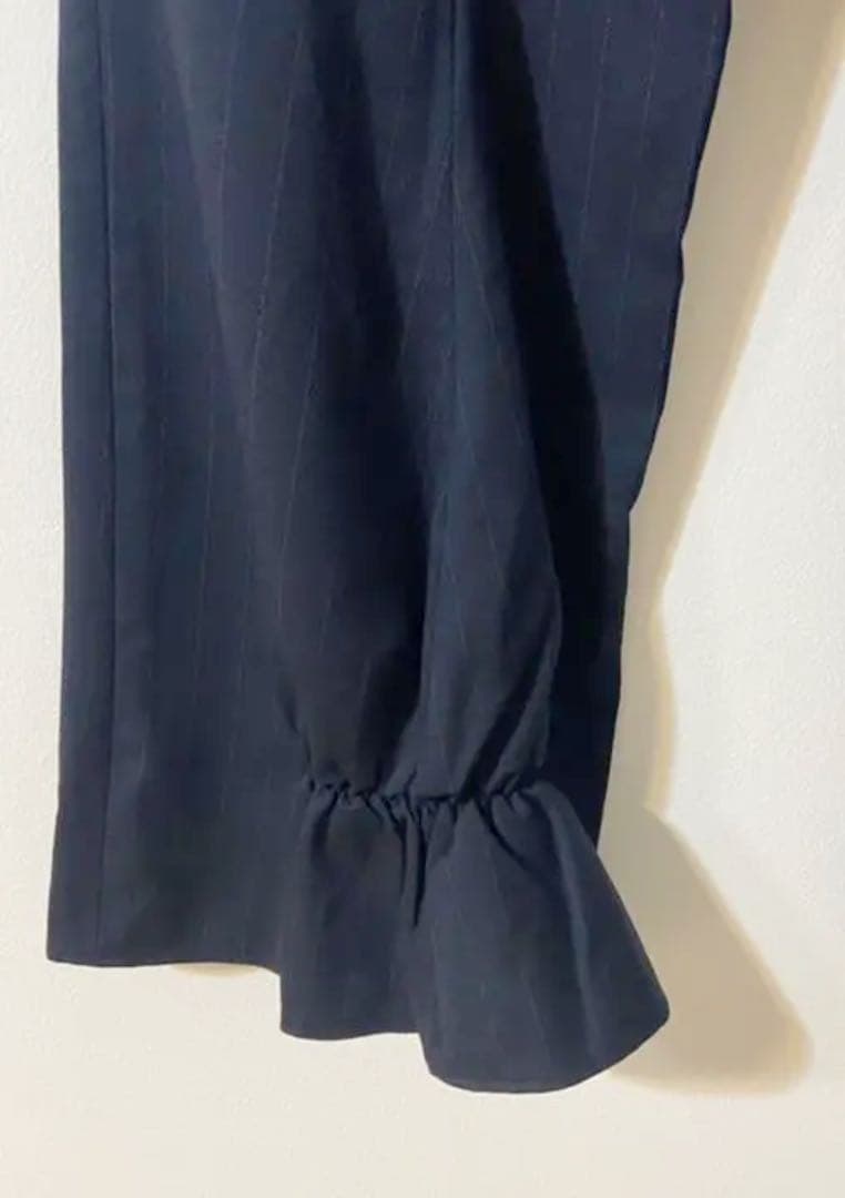 CLAUDIA HILL ピンストライプ ウール セミワイド ユニーク パンツ — image 3