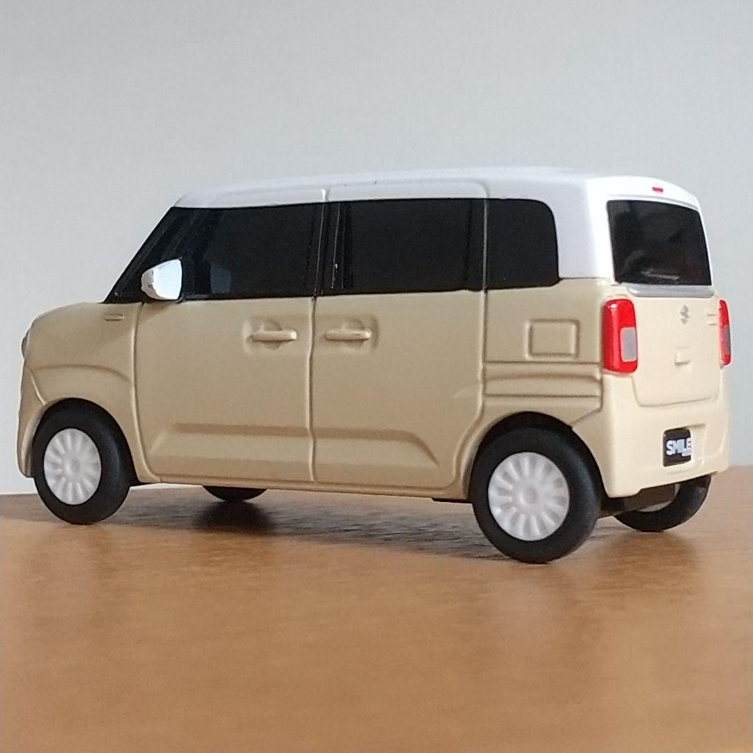 【ディーラー非売品】スズキ ワゴンRスマイル ベージュ×ホワイト ミニカー — image 4