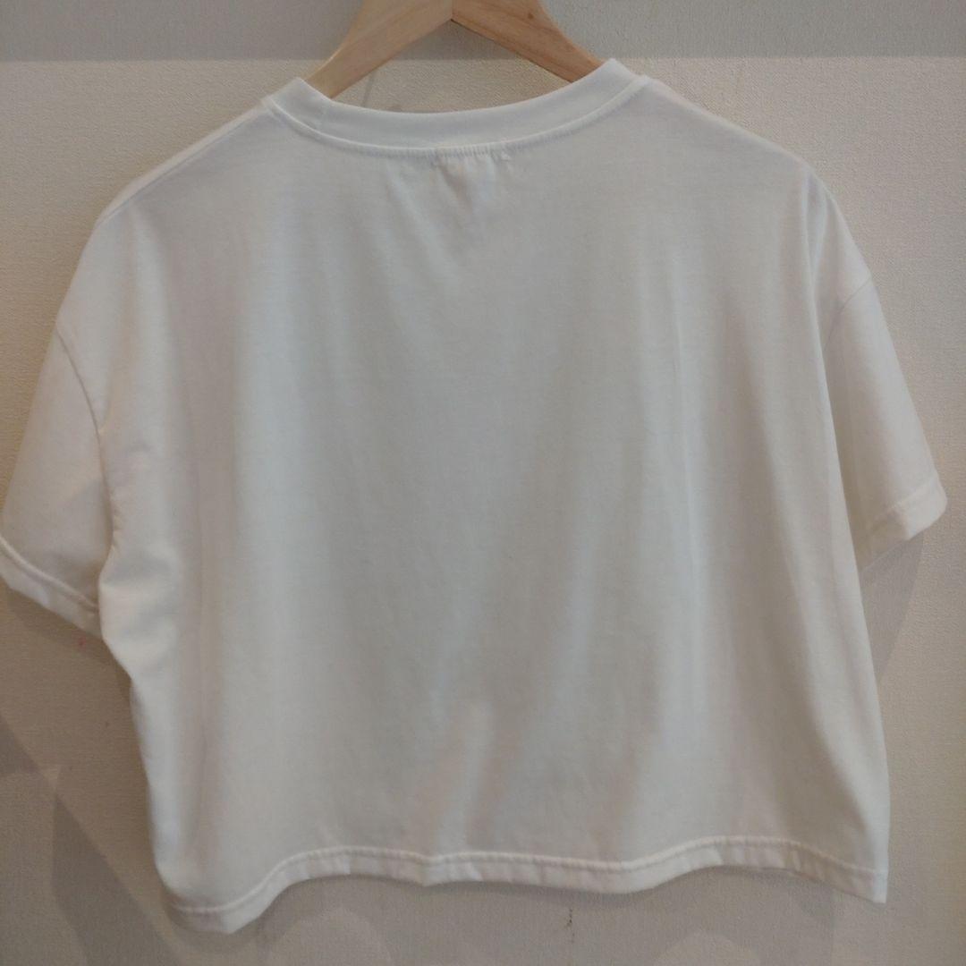 INOLVE イノールヴ エンボスロゴ Tシャツ ホワイト 白 【美品】 — image 4
