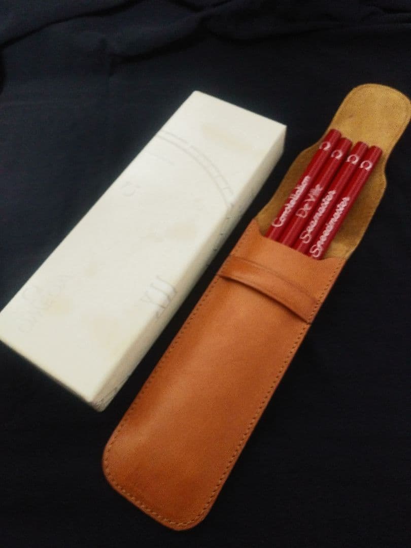 非売品 OMEGA 本皮ケース付 鉛筆4本セット — image 2