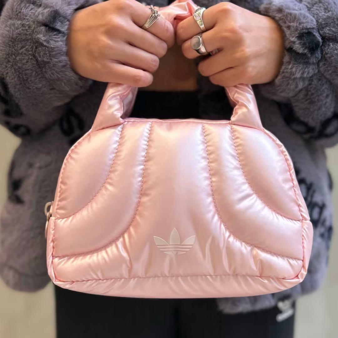 国内完売　 かわいい✨adidas 　ミニ ボーリングバッグ メタリックピンク — image 2