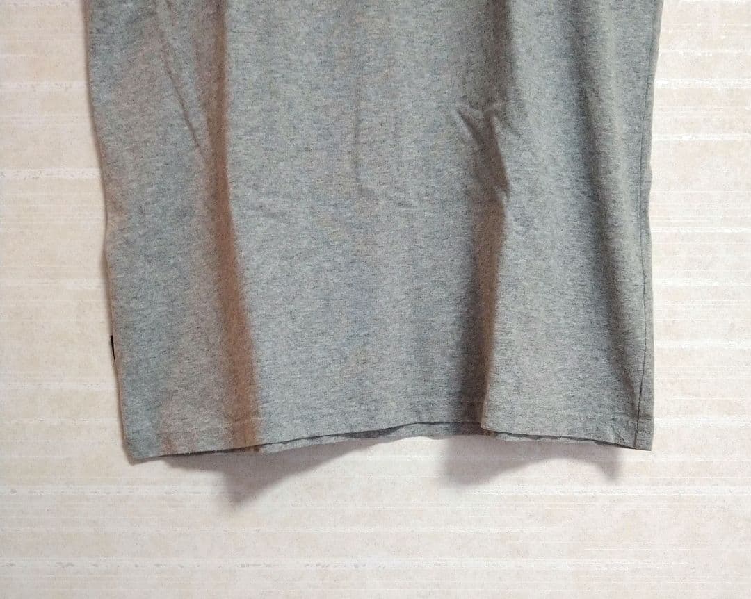 R.NEWBOLD フォトプリント Tシャツ グレー L — image 4
