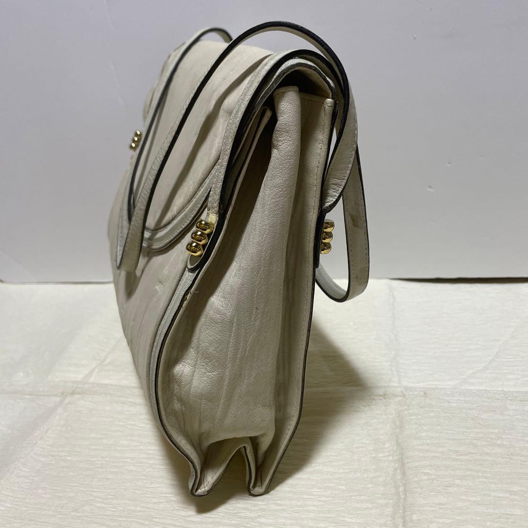 白ハンドバッグ　絞り革　中古品 — image 3