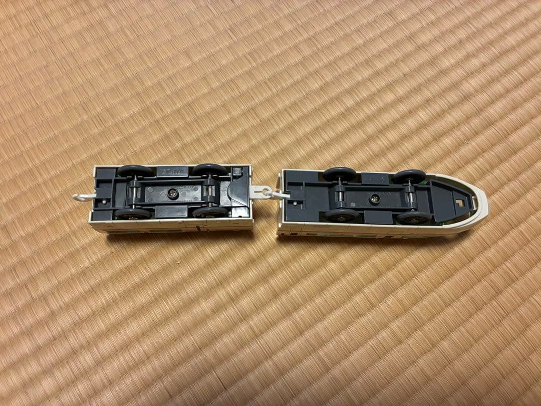 小田急ロマンスカー VSE 【プラレール 本体中間車両&後部車両】 — image 2