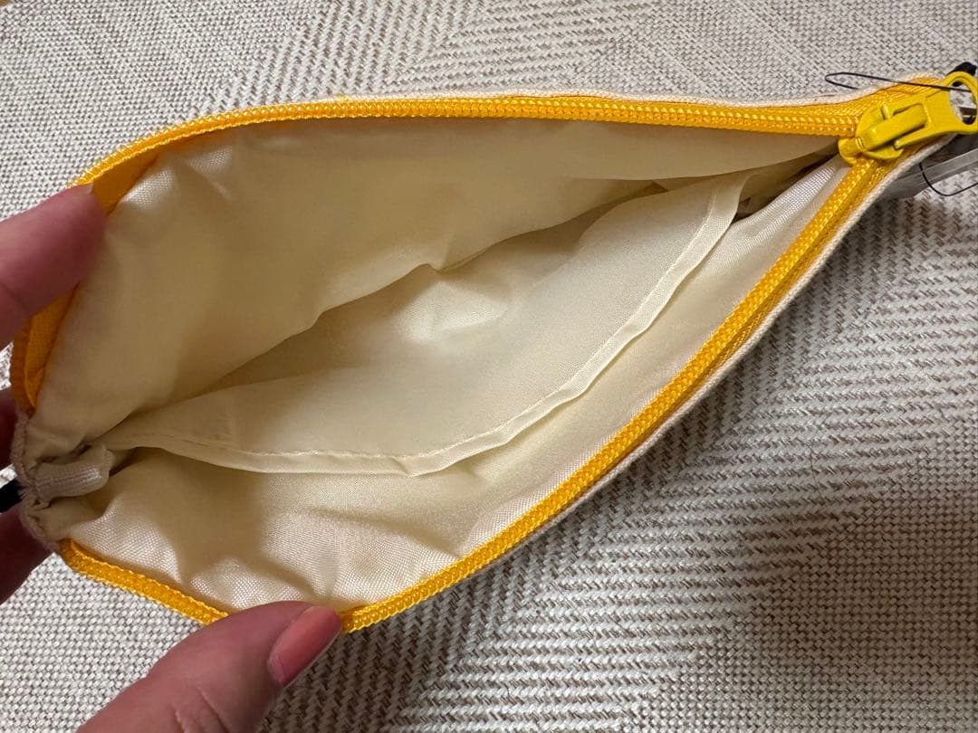 サンリオ ぐでたま 赤西仁 コラボ ポーチ マルチケース♡【新品】 — image 3