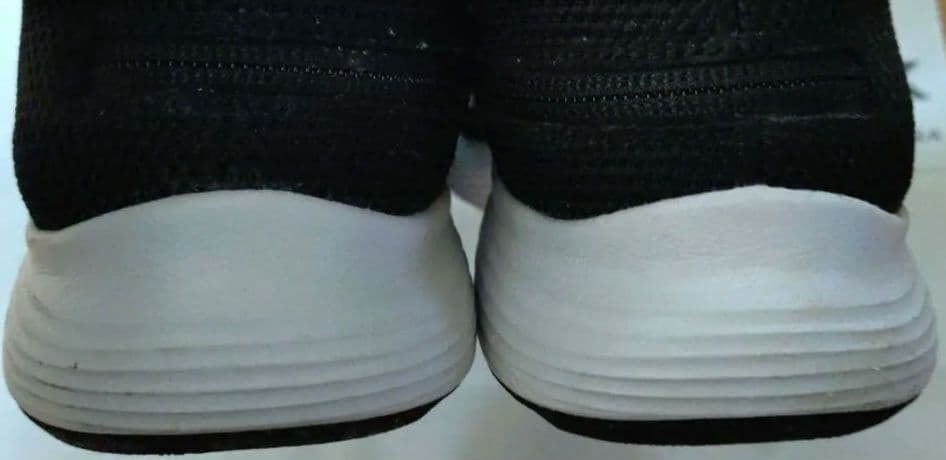 美品　Nike ブラック スニーカー メッシュ　26センチ　箱無し — image 4