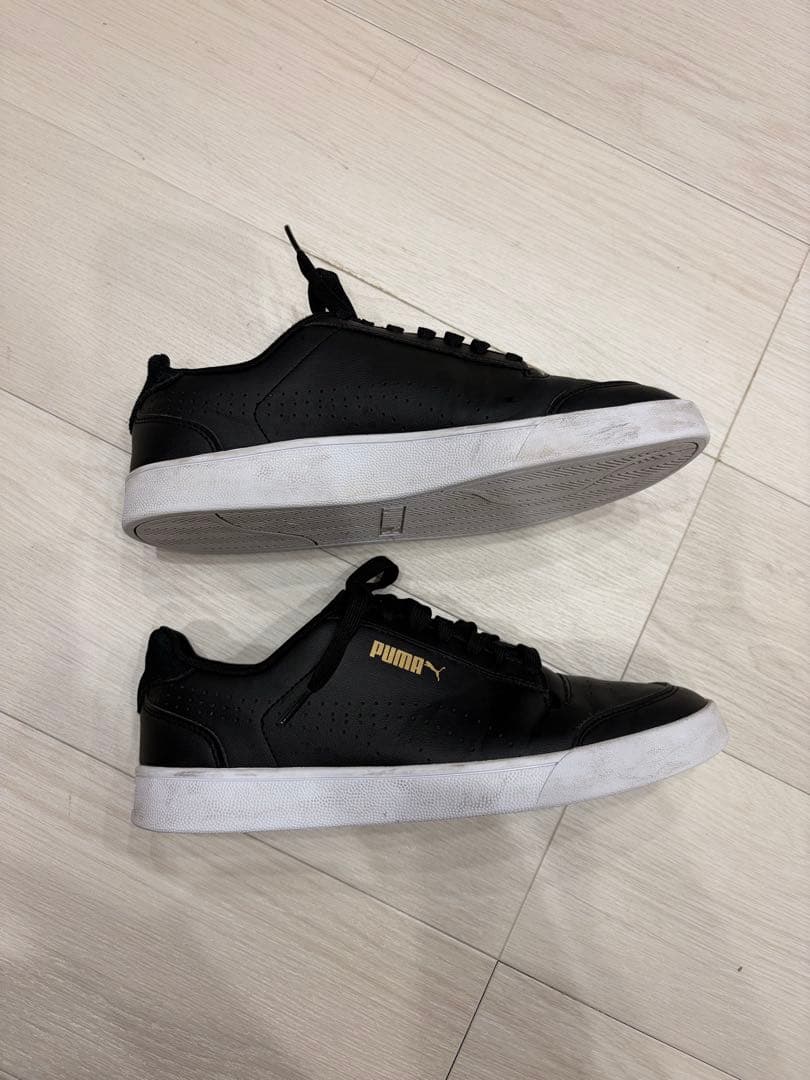 PUMA スニーカー ブラック ゴールド ロゴ — image 4