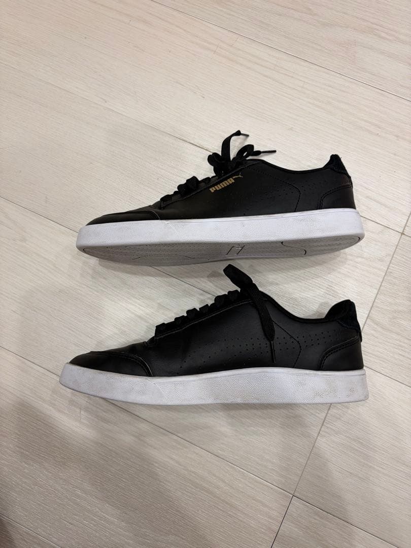 PUMA スニーカー ブラック ゴールド ロゴ — image 5