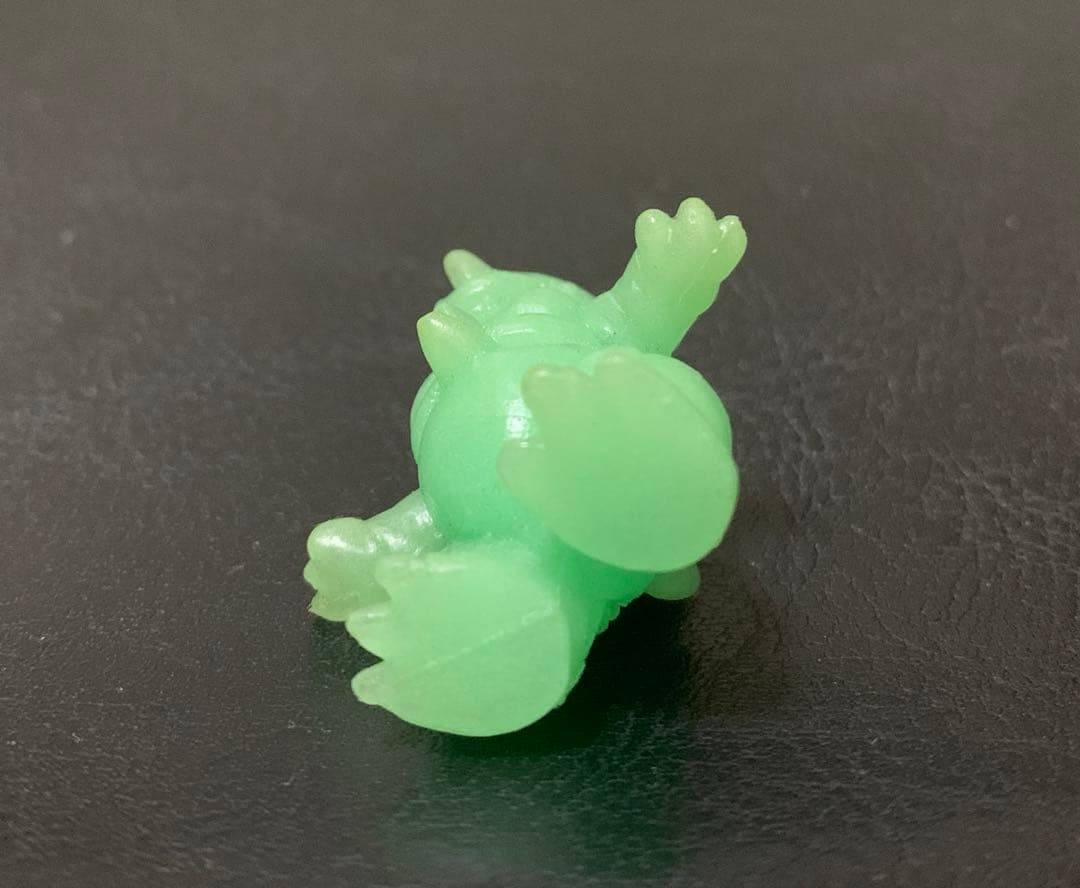 ファミコンチョコ　消しゴム　メトロイド　クレイド（蓄光）当時物　希少　昭和レトロ — image 3