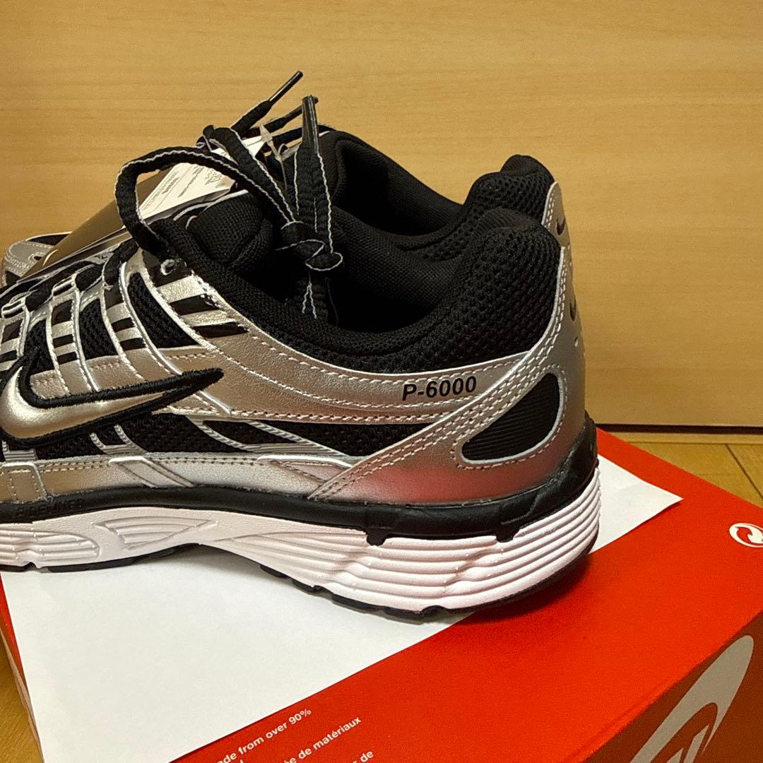 【人気完売品】NIKE P-6000メタリックシルバー BLACK — image 3