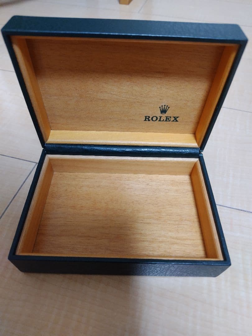 ロレックス　箱　美品　パテック　カルティエ — image 3