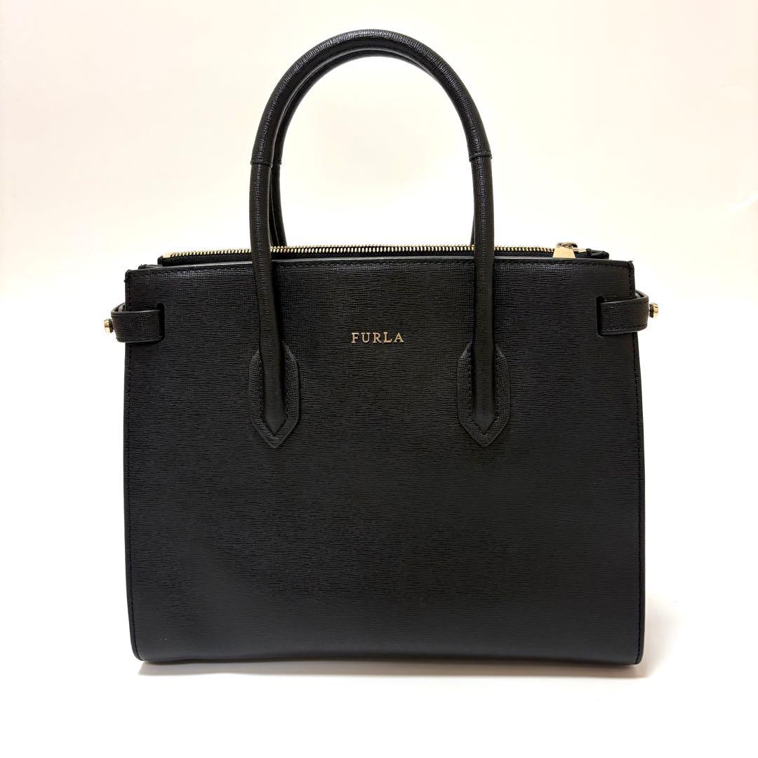 美品　フルラ　ハンドバッグ　オールレザー　ロゴ　自立　ブラック — image 2