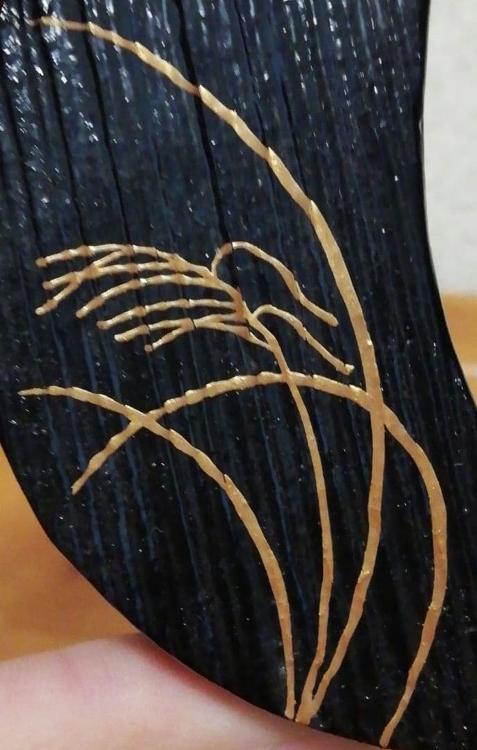 堀井胡春　三日月形　薄蒔絵　香合　共箱　茶道具 — image 4