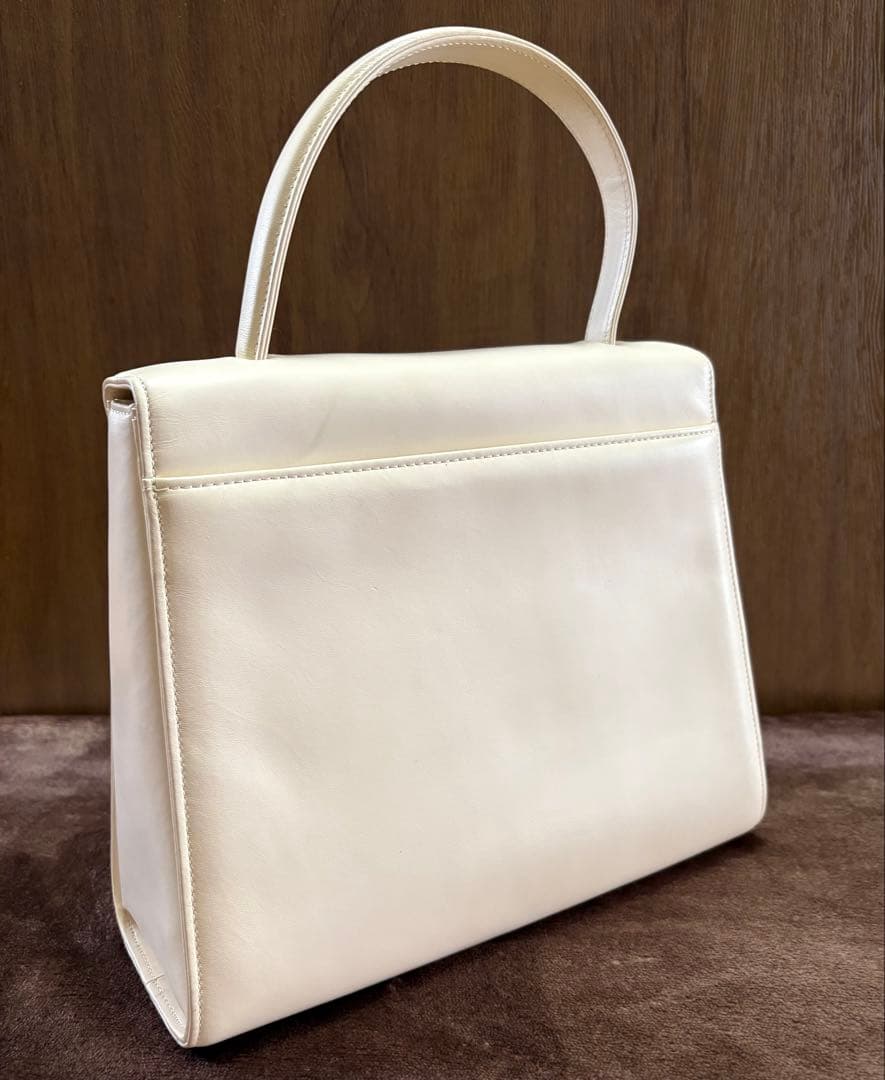 GIVENCHY トップハンドル ハンドバッグ フォーマル 冠婚葬祭 レザー — image 2