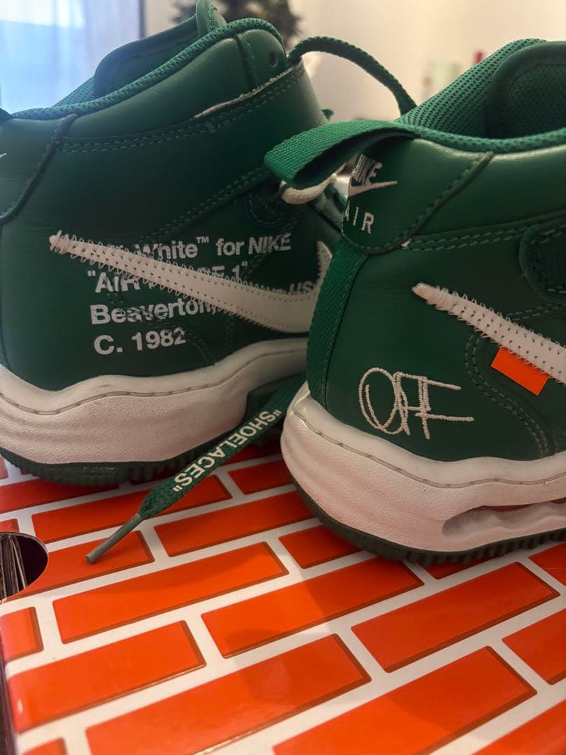 Off-White x Nike Air Force 1 Mid Pine — image 2