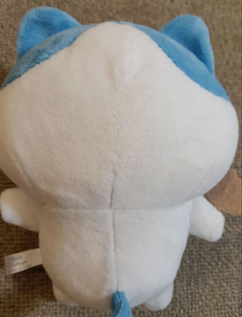 ちいかわ ハチワレ ぬいぐるみ 蝶ネクタイ　チョコ　新品　タグ無し　プライズ — image 2