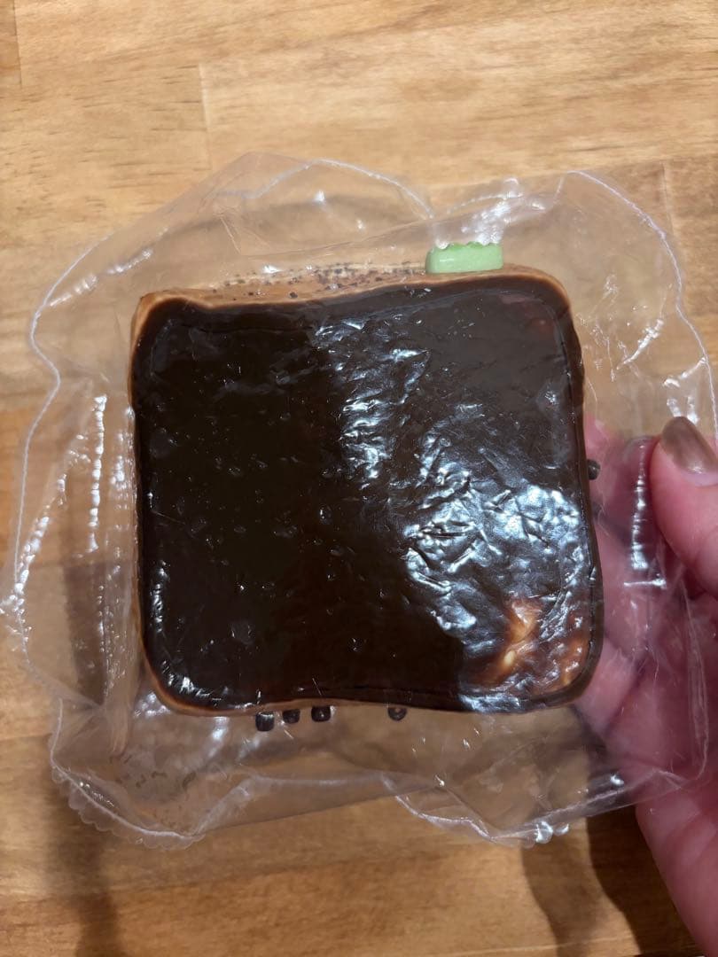 kikisquishy スクイーズ生クリーム風　チョコトースト　XL — image 3
