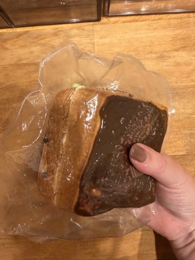kikisquishy スクイーズ生クリーム風　チョコトースト　XL — image 4