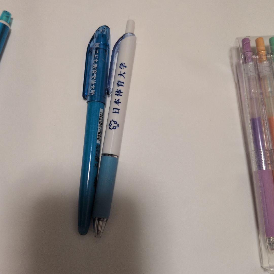 大学ロゴの入ったシャーペン＆ボールペンセット — image 3