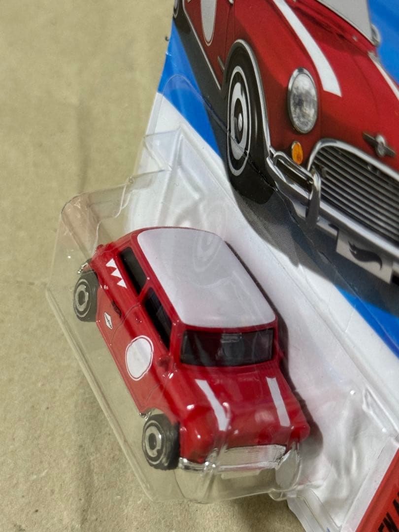 ホットウィール　Austin Mini Cooper S — image 3