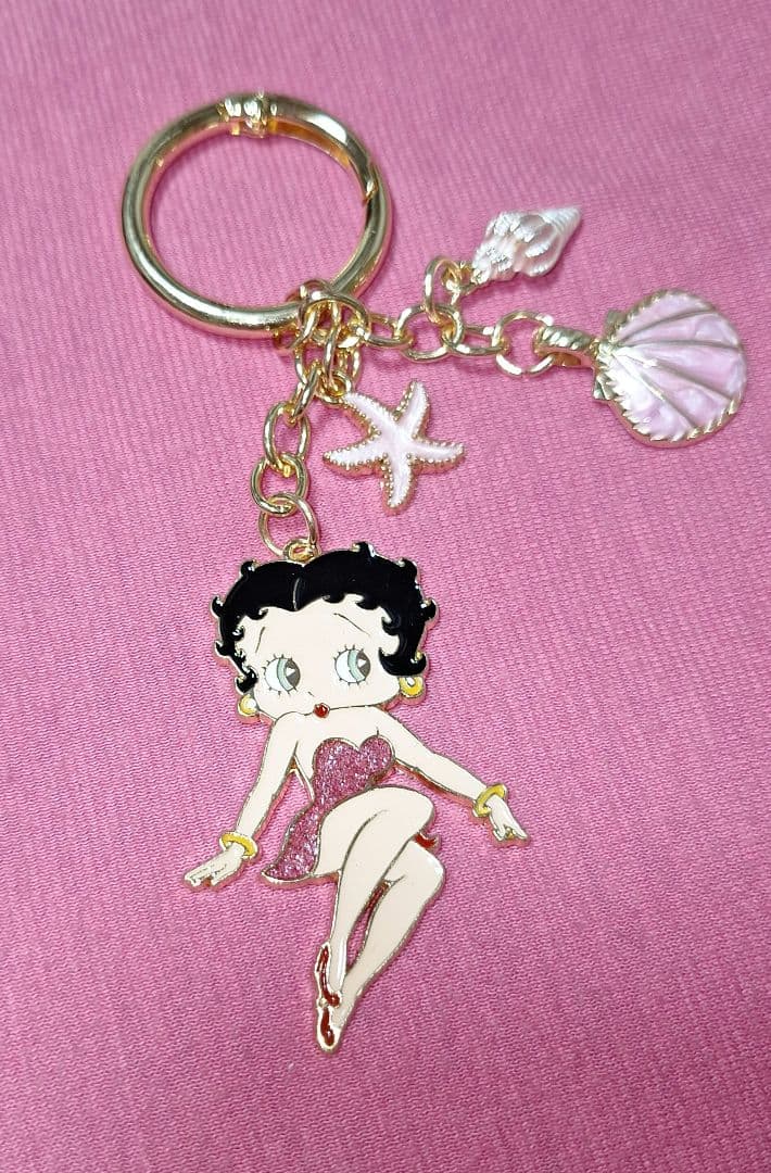 Betty Boop 貝殻バックチャームキーホルダー — image 2