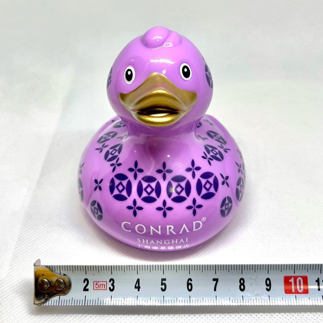 CONRAD ホテル 上海 アヒル フィギュア ラバーダック 非売品 — image 3