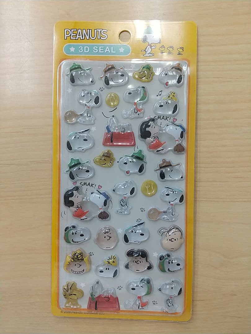 PEANUTS 3Dシール 4枚セット スヌーピー — image 2