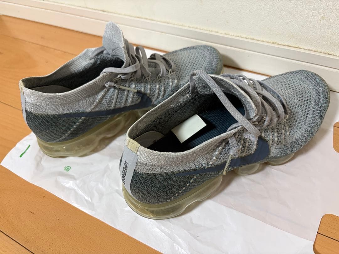 NIKE AIR VAPORMAX/ヴェイパーマックス 初期カラー グレー — image 2
